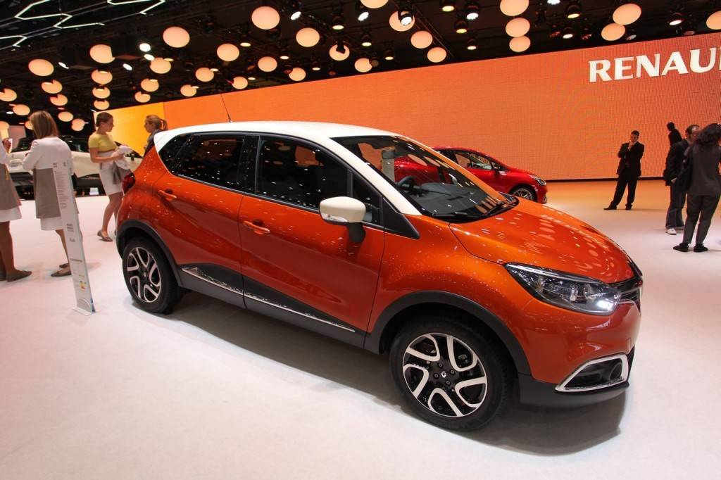 Renault kaptur российской сборки: стиляга из москвы