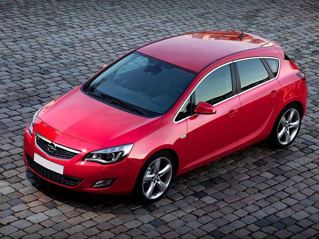 Opel Astra Hatchback 2010