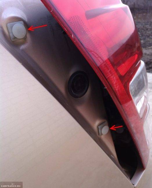 Особенности замены и ремонта задних фонарей на автомобиле Сузуки Гранд Витара