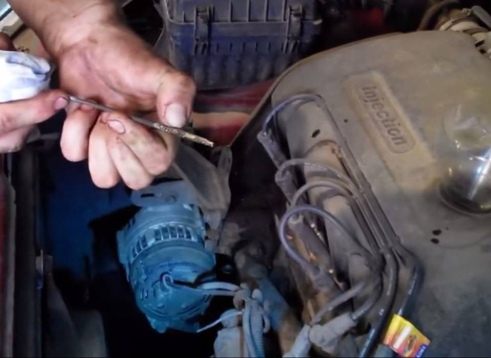 Chevrolet lanos: какое масло заливать в двигатель?