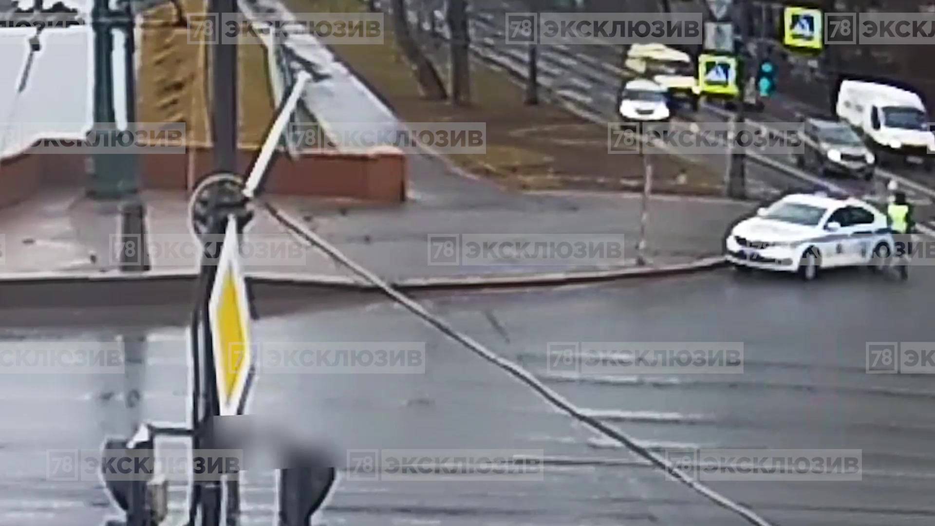 Volvo ради спасения людей специально разбила свои новые машины