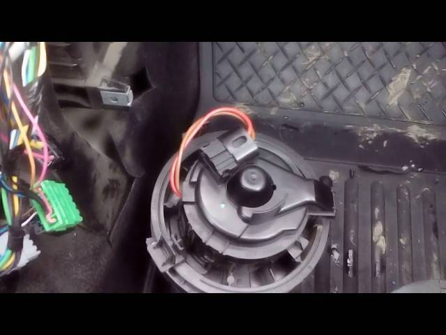 Замена моторчика печки рено логан своими руками (+видео и фото)