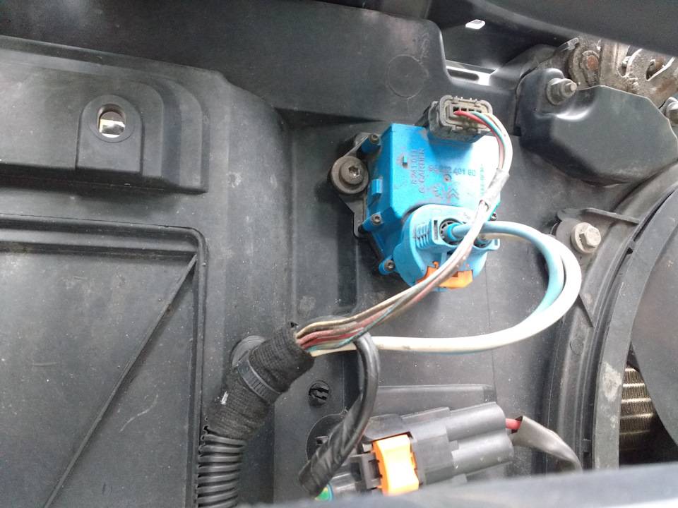 Ошибка двигателя пежо 308 сильно дергается и работает вентилятор