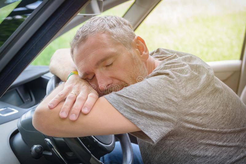 Сонный водитель опаснее пьяного