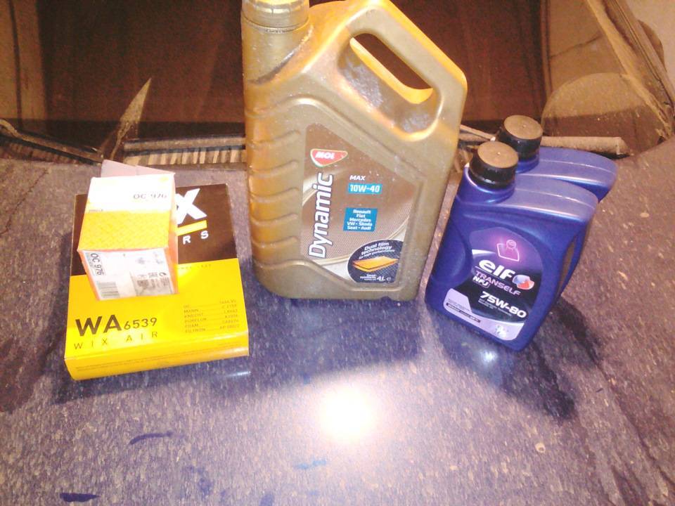 Меняем масло в коробке передач Пежо 206: процесс и выбор масла