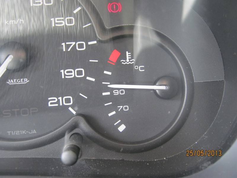 Может ли датчик температуры влиять на обороты холостого хода двигателя