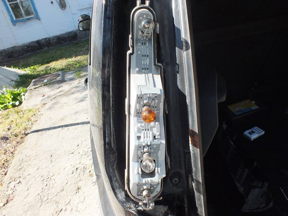 Замена лампы стоп-сигнала на форд фьюжн: фото и видео | ремонт авто - заказ запчастей