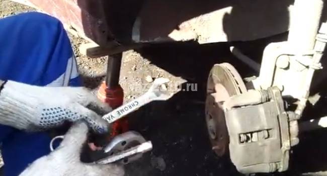 Замена заднего тормозного цилиндра ваз-2110: видео пошаговое