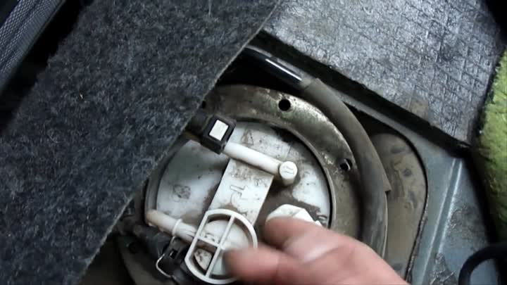 Замена топливного фильтра на ваз 2110 своими руками, рекомендации специалистов (видео) | luxvaz
