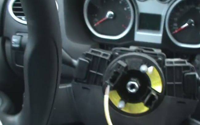 Видео как снять руль на форд фокус 2 — излагаем все нюансы