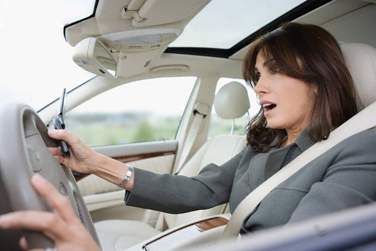 Как побороть страх вождения автомобиля новичку женщине? как не бояться, а полюбить водить машину женщине