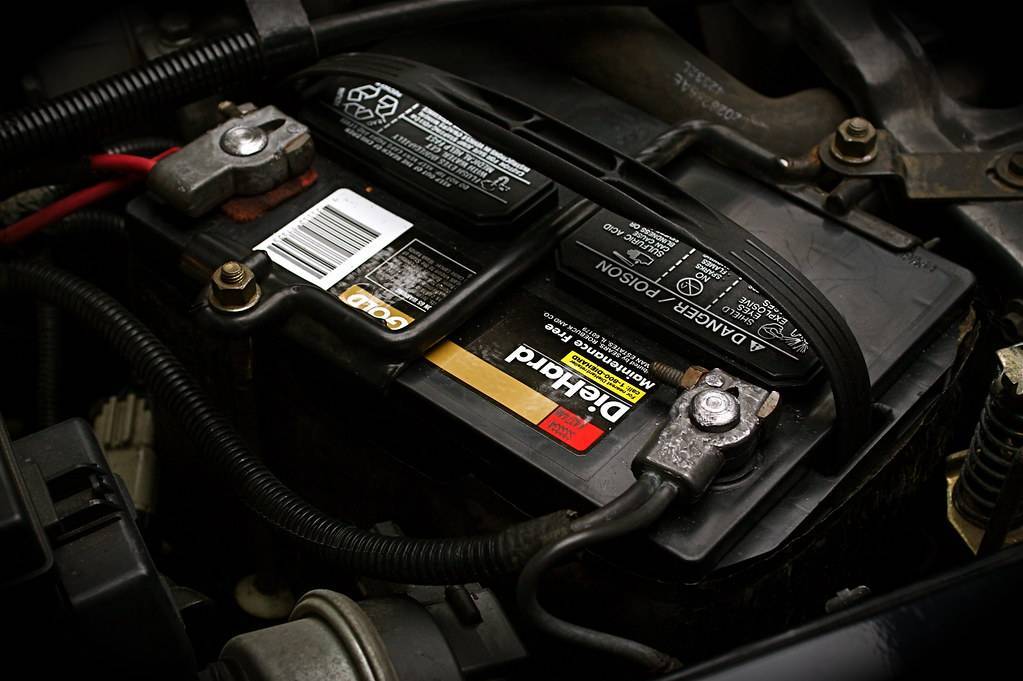 Как выбрать хороший аккумулятор для автомобиля: какие аккумуляторы лучше и почему