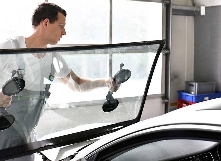 Замена лобового стекла и как вклеить заднее автостекла - снятие и установка бокового щитка | dorpex.ru