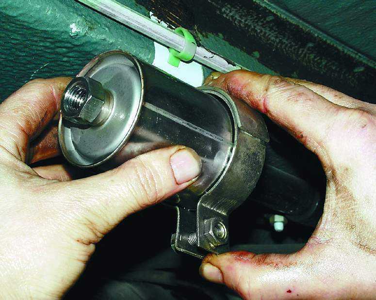 Замена топливного фильтра на ВАЗ 2110, причины поломки, последствия, пошаговая инструкция