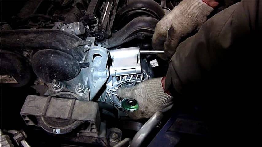 Как заменить генератор на форд фокус 2 1.6,1.8,2.0 литра. генератор ford focus 2