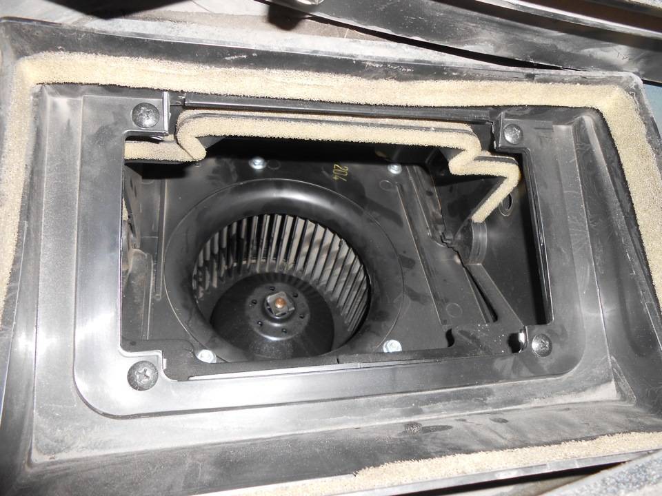 Почему не работает вентилятор печки на Нива Шевроле: причины и ремонт