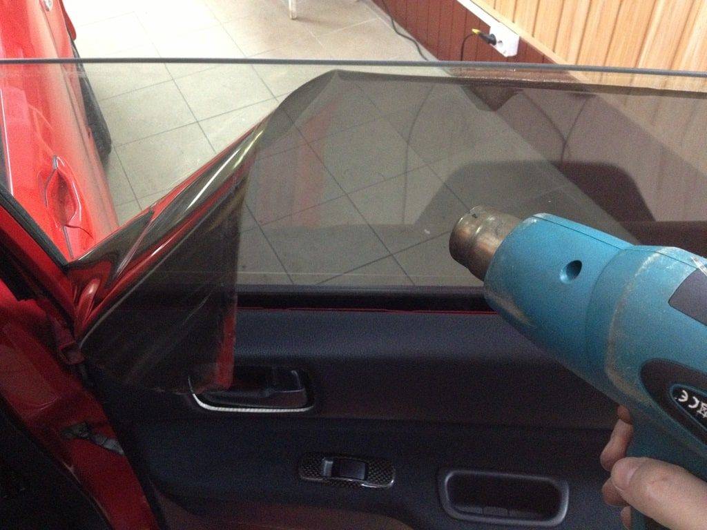 Как и чем снять старую тонировку со стекла машины самостоятельно, нюансы удаления разных типов пленки своими руками + видео