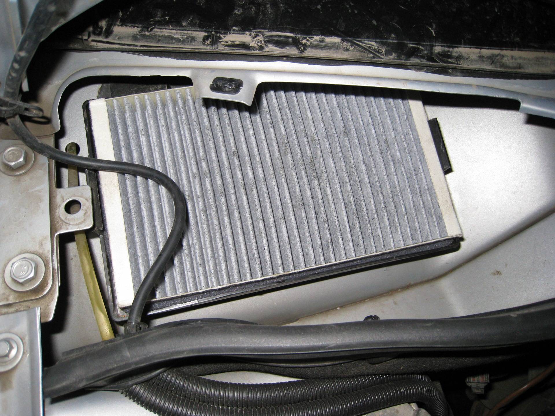 Замена салонного фильтра: калина, приора, форд фокус 3 и на других автомобилях