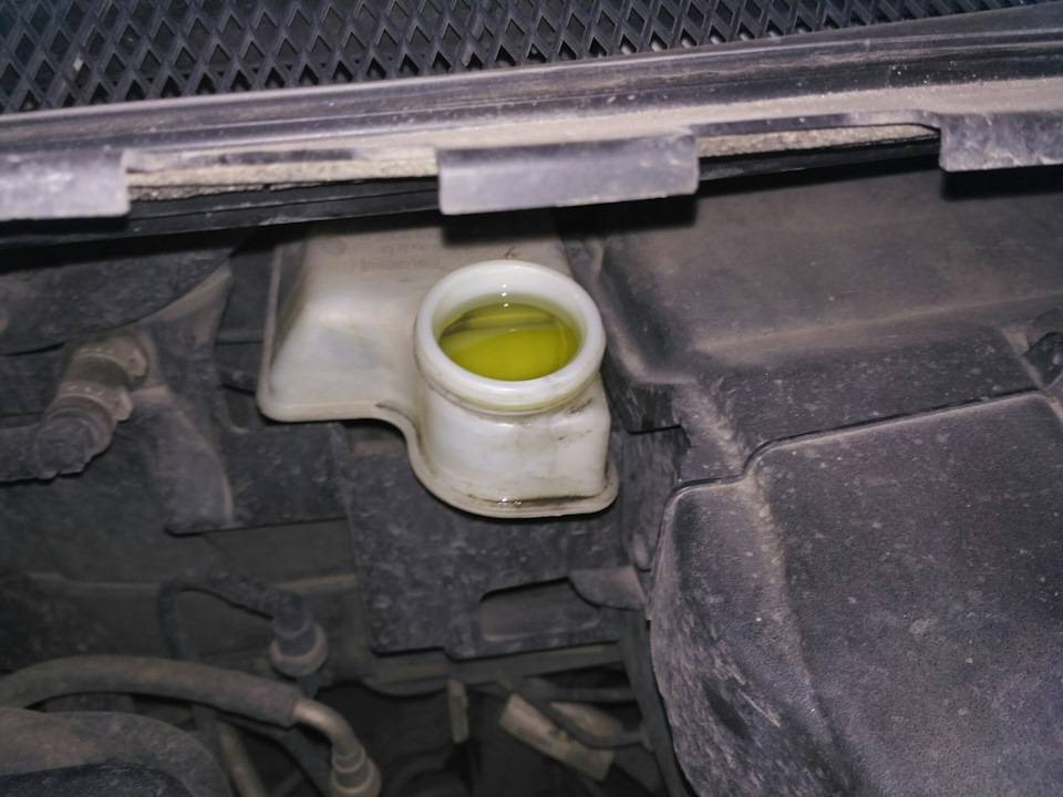 Тормозная жидкость форд фокус 2: выбор, замена