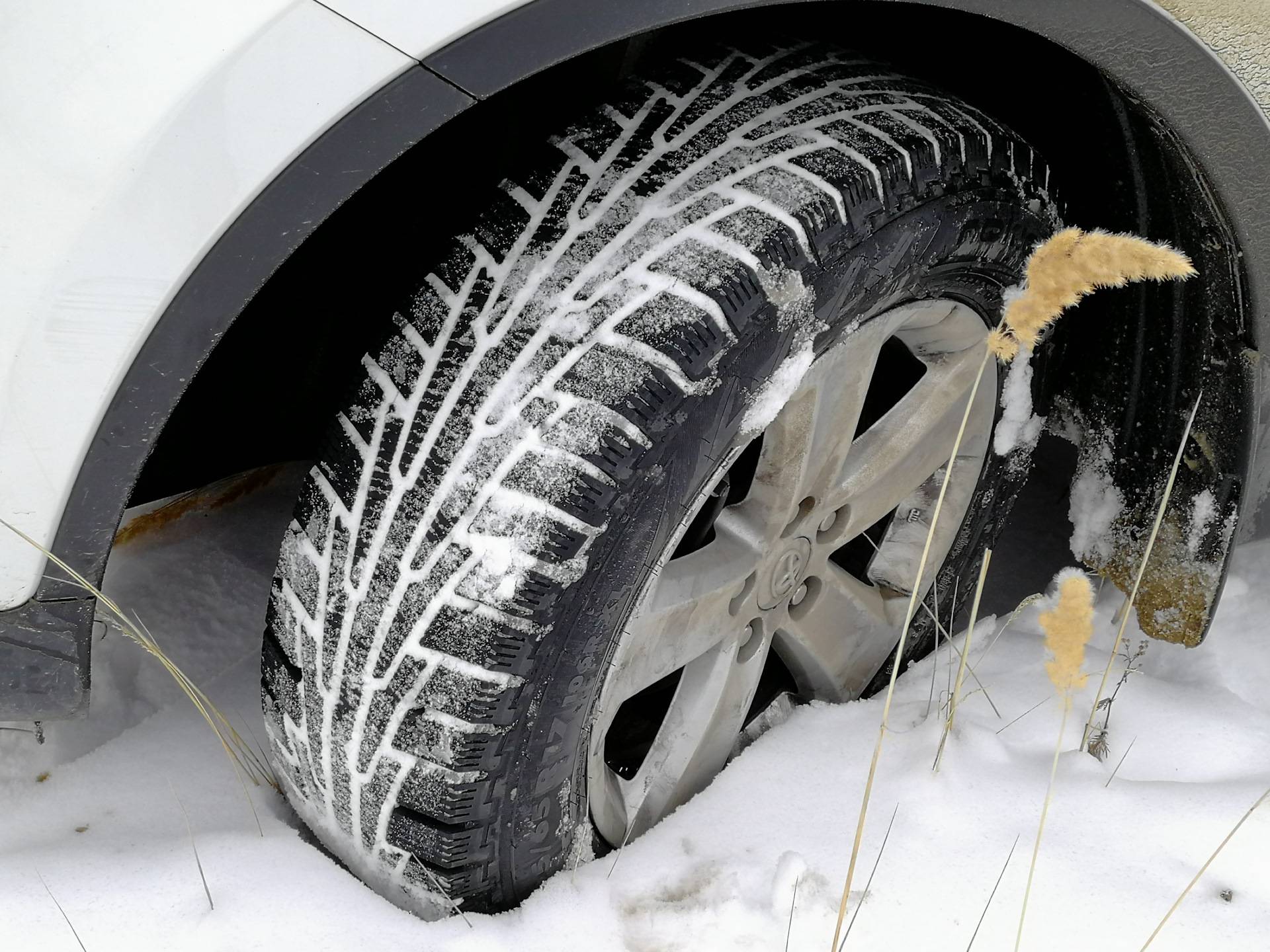 Особенности выбора зимних шин для внедорожников | автошиповка