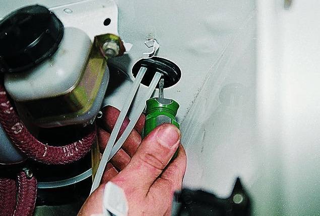Гидрокорректор и электрокорректор фар на ваз 2110: частые поломки, замена и установка своими руками