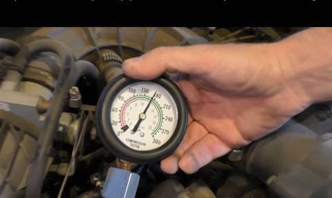 Компрессия в цилиндрах двигателя 8-ми клапанной ваз-2110 считается нормой
