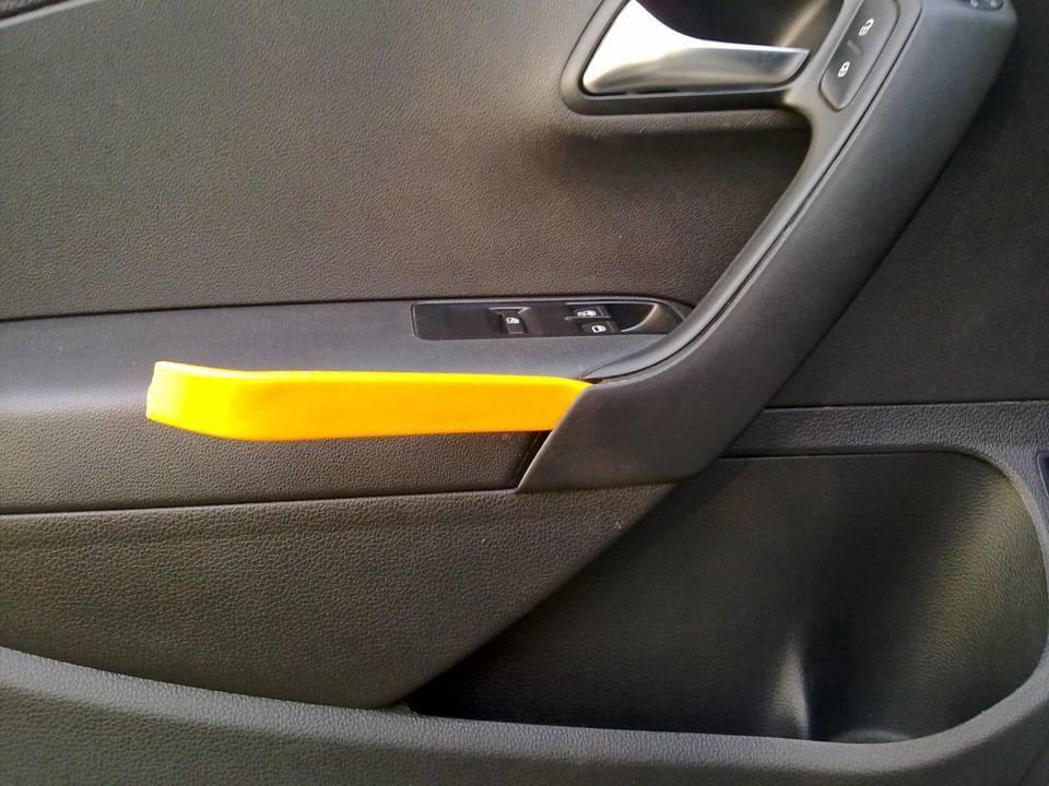 Инструкция снятия обшивки двери на volkswagen polo sedan