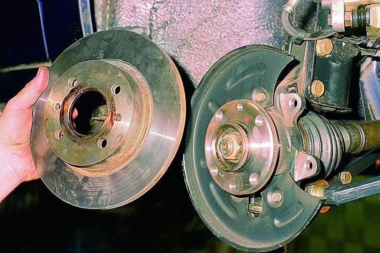Греется тормозной диск после замены колодок: возможные причины и способы ремонта