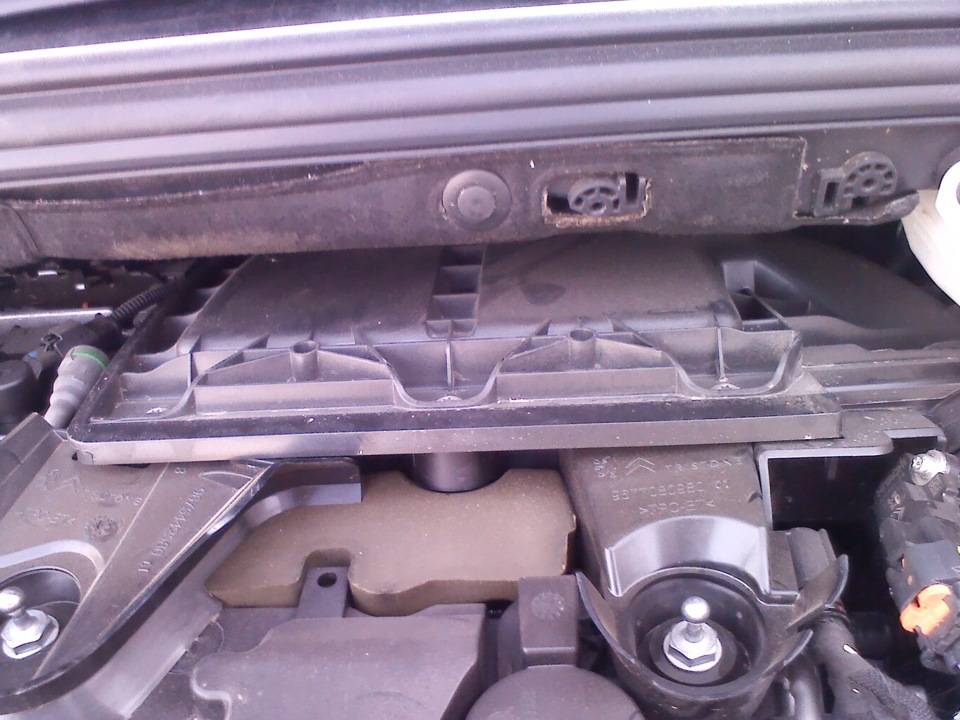 Peugeot 308 ёжик › бортжурнал › замена салонного фильтра своими руками