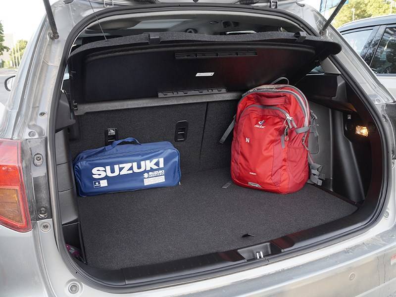 Объём багажника suzuki grand vitara, сколько литров