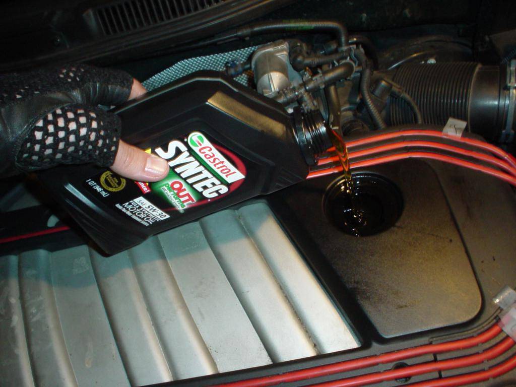 Замена масла в двигателе фольксваген поло седан. фото, инструкция как поменять масло в двигателе фольксваген поло седан