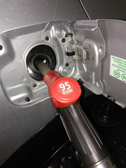 Какой лучше бензин заливать в рено логан 1.6 ? ответы