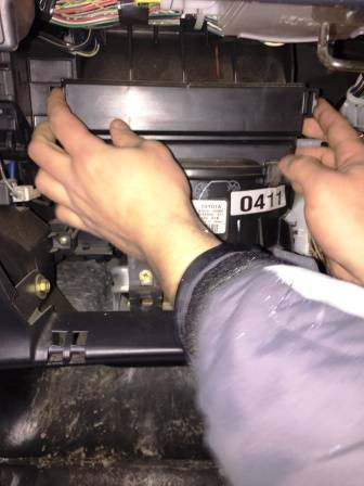 Как заменить масляный фильтр тойота королла - в двигателе и акпп