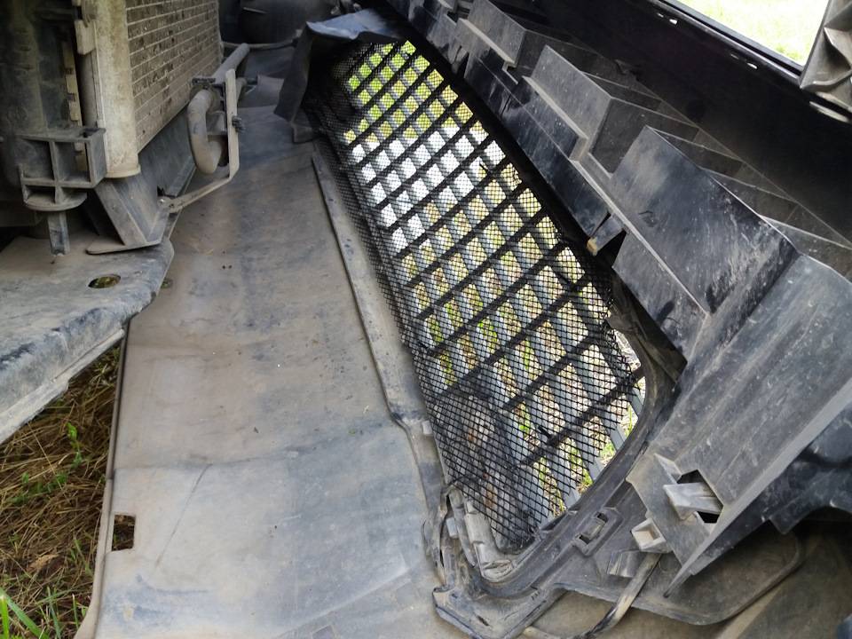 Как снять решетку радиатора на рено дастер - в мире авто