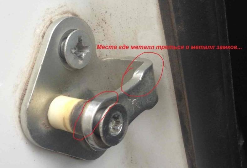 Как открыть заднюю дверь на калине